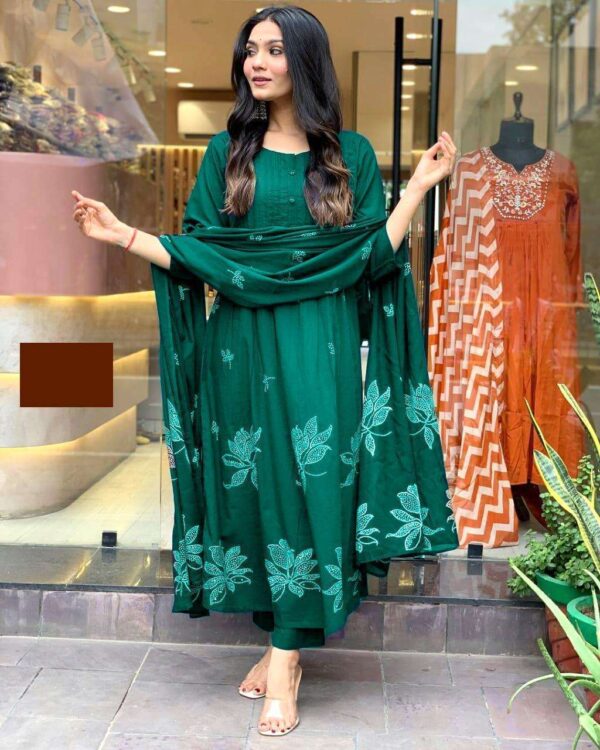 Elegant Everyday Wear ? XXL Embroidered Cotton Floral Dress(M) - Image 2